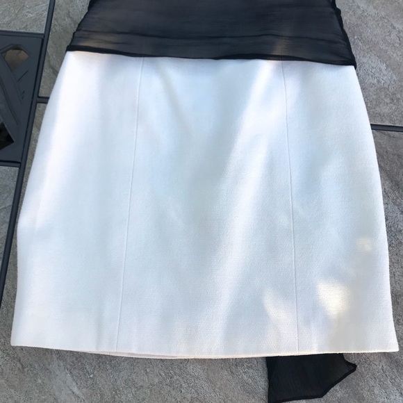 SOLD- Chanel Boutique Wool Skirt Size 0-2 - Picture 3 of 6